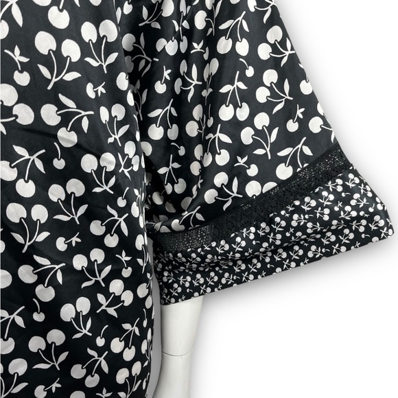 VICTORIA'S SECRET Vintage Satin Cherry Print Tie Waist Kimono Wrap PJ Top Pinup - Picture 6 of 13